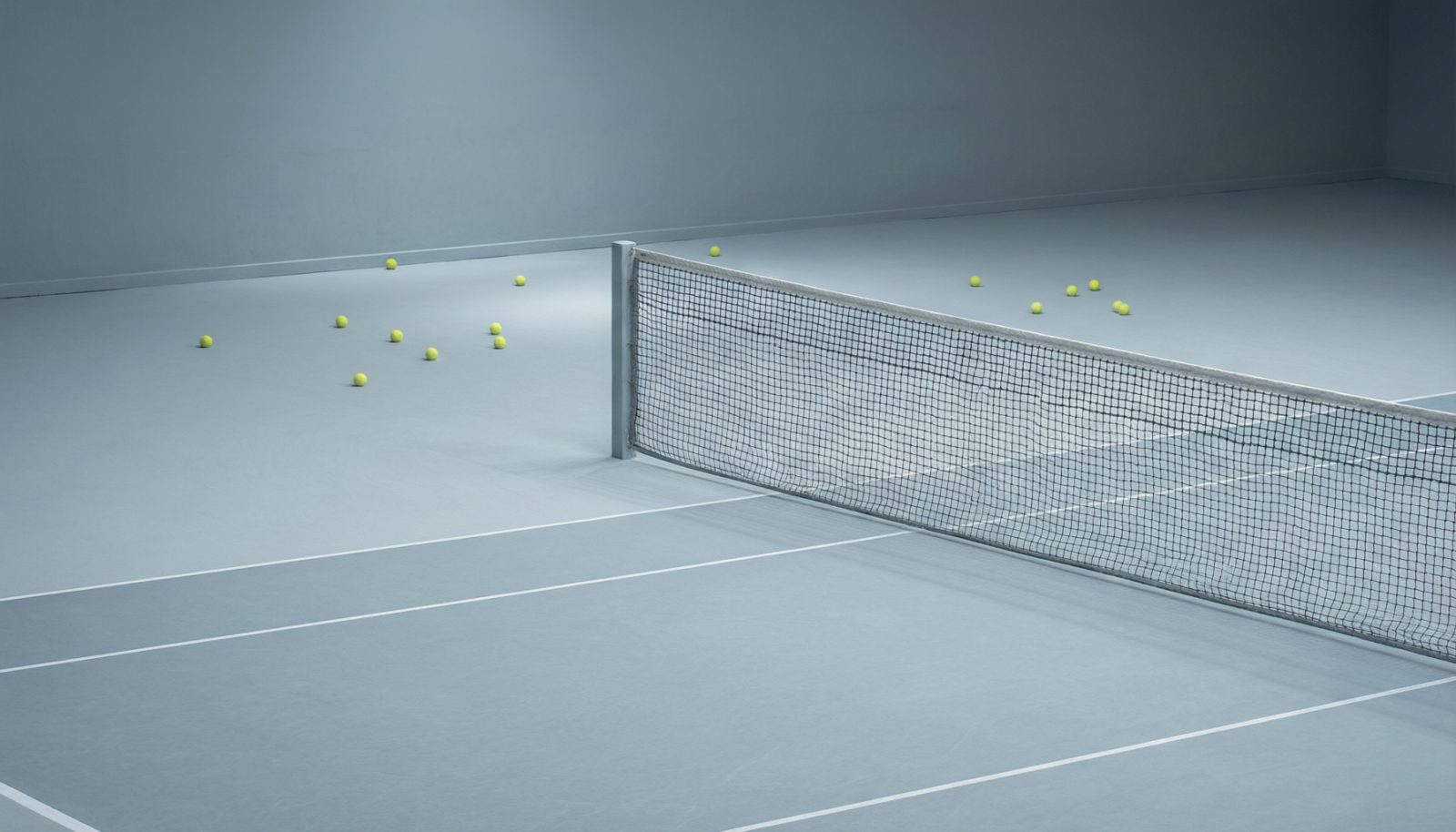 15年后再战巴塞尔，焦科维奇止步次轮